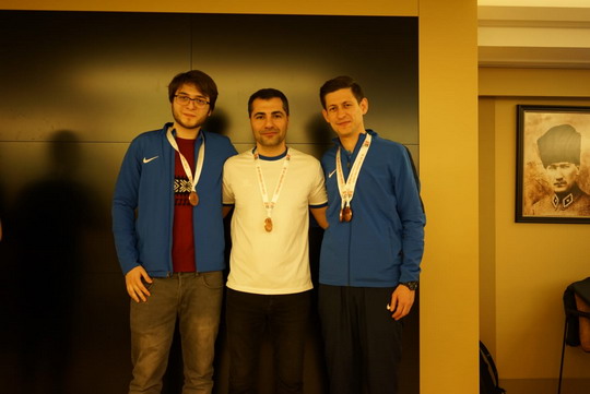 Koç Topluluğu Spor Şenliği Satranç Turnuvası’nda iki defa kürsüye çıktık!