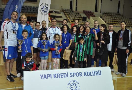Yapı Kredi Bölge Spor Şenliği’nin 13'üncüsü İzmir'deydi...