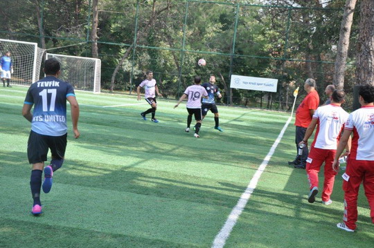 Yapı Kredi 2017 Futbol Turnuvası’nda ilk hafta karşılaşmaları oynandı!