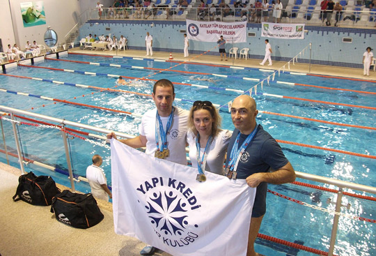 Yapı Kredi’li Yüzücüler Marmaris’te Madalyaları Topladı