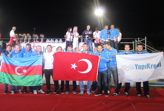 “UniCredit XVIII. Football Meeting” Futbol Turnuvası’nda 3 kupa birden geldi.