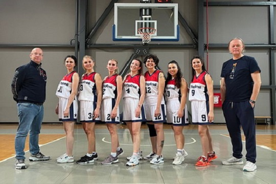 Bursa Bölge Kadın Basketbol takımımız Şampiyon...