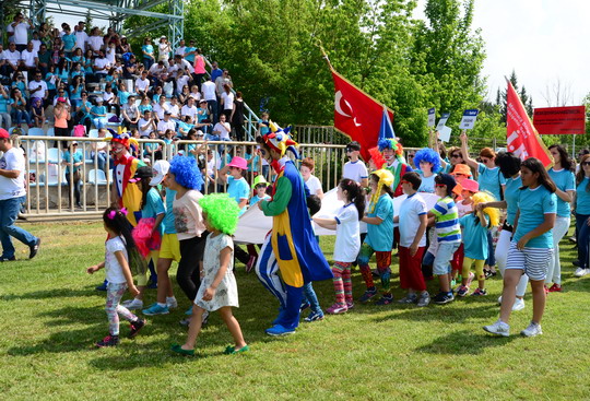 Yapı Kredi Bölge Spor Şenliği’nin 15'incisini Bursa’da rekor bir katılımla tamamladık...