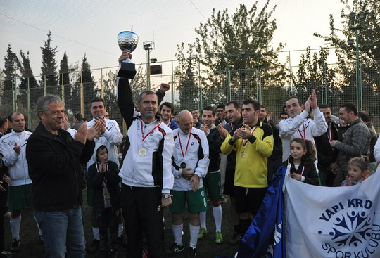 Basisen Futbol Turnuvası'nın Şampiyonu Yapı Kredi Bölge Takımımız oldu!