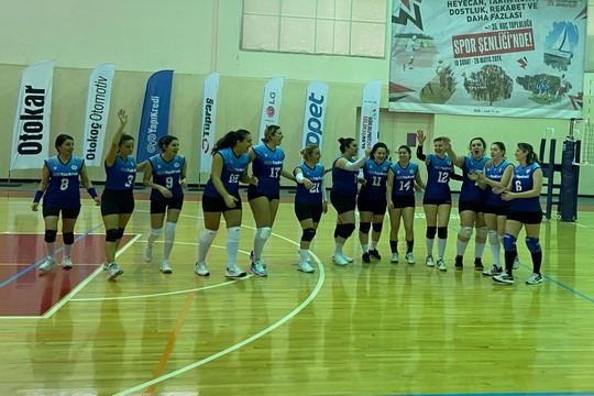 İstanbul Kadın Voleybol takımımız 35.Koç Topluluğu Spor Şenliklerinde finale adını yazdırdı.