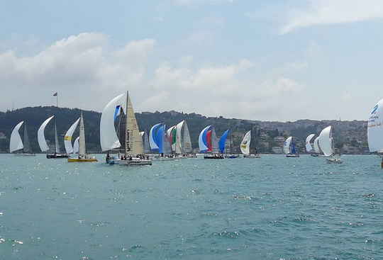 Yelken Takımımızdan “Hayata Yelken Aç” ve “2017 BMW Bosphorus Sailing Fest” yarışlarında birincilikler geldi...