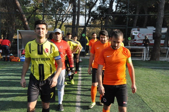 BizClub İstanbul Futbol Turnuvasında Final Heyecanı