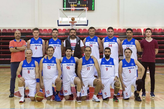 Erkek Basketbol Takımımıza Centilmenlik Kupası Onuru