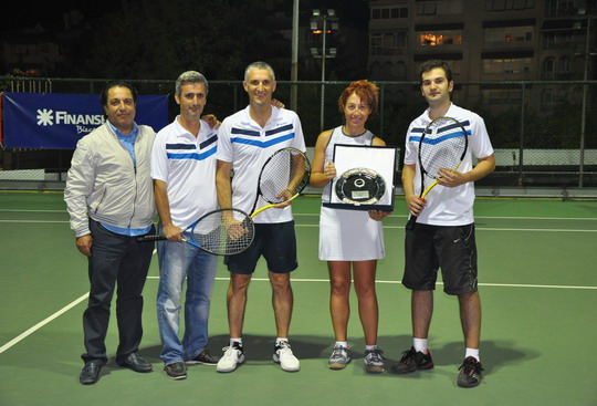 Yapı Kredi Tenis Takımımız İstanbul Champions Cup Masters Dostluk Turnuvası’nda İkinci...