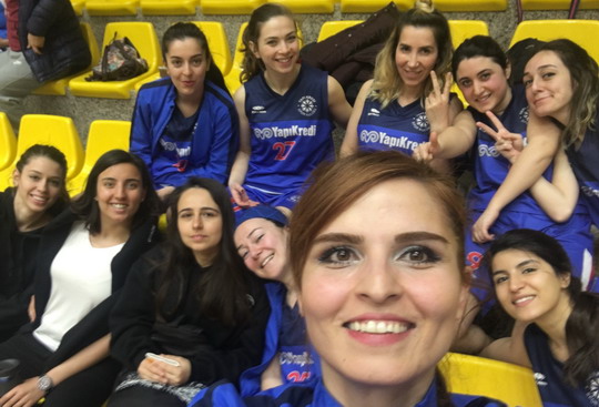 Kadın Basketbolcularımız WCBL'de play-off maçlarına çıkıyor!