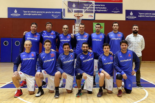 İstanbul Erkek Basketbol Takımımız CBL’in birinci etabını farklı galibiyetle kapattı.