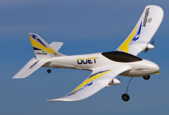 Yapı Kredi Spor Kulübü RC Modelcilik Şubesi model uçak pilotaj eğitimi…