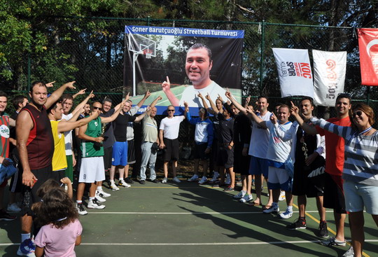 Soner Barutçuoğlu anısına düzenlenen 3'üncü Streetball Turnuvası tamamlandı...