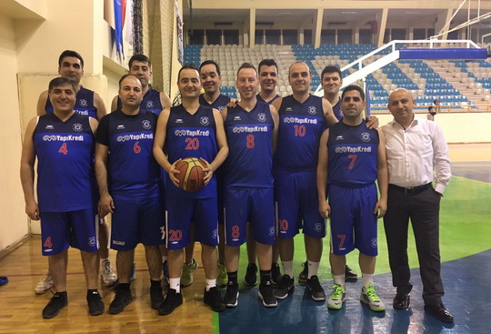 Koç Topluluğu 29. Spor Şenliği Adana Bölge Basketbol Turnuvası şampiyonu Yapı Kredi...
