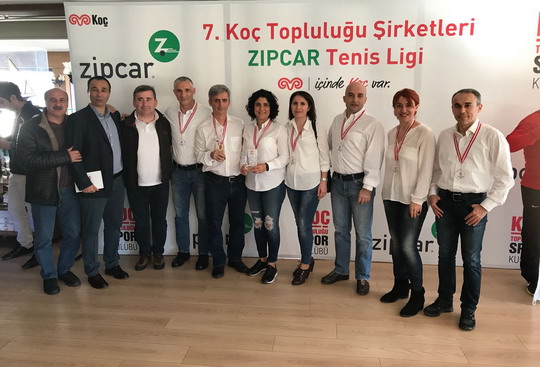 Koç Topluluğu 7. Zipcar Tenis Ligi’nde şampiyon Yapı Kredi...