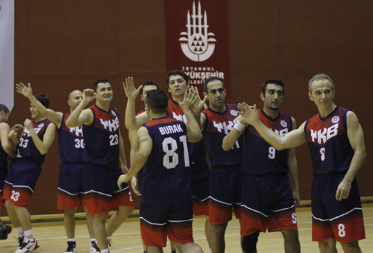 Yapı Kredi Erkek Basketbol Takımı CBL’de mücadeleye devam ediyor...