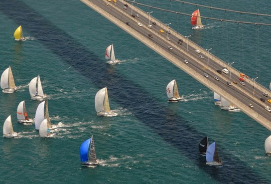 Yapı Kredi Yelken Takımı “2017 BMW Bosphorus Sailing Fest” yarışlarında...