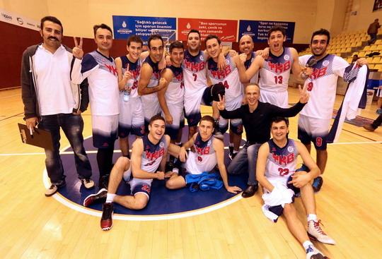 Erkek Basketbol Takımımız CBL’de Play-Off’lara yükseldi !