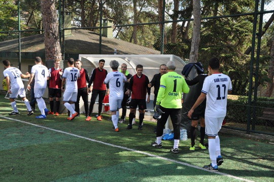 BizClub Futbol Turnuvasında ilk aşama grupları tamamlandı.