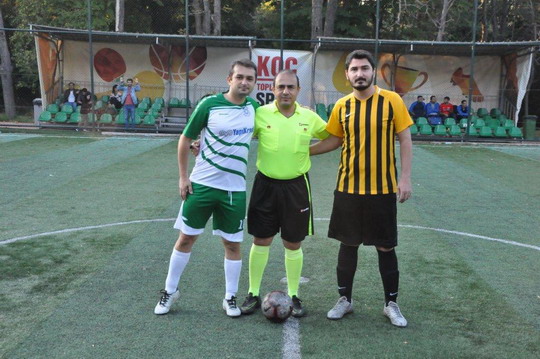 BizClub Futbol Turnuvasında ilk aşama grupları tamamlandı.