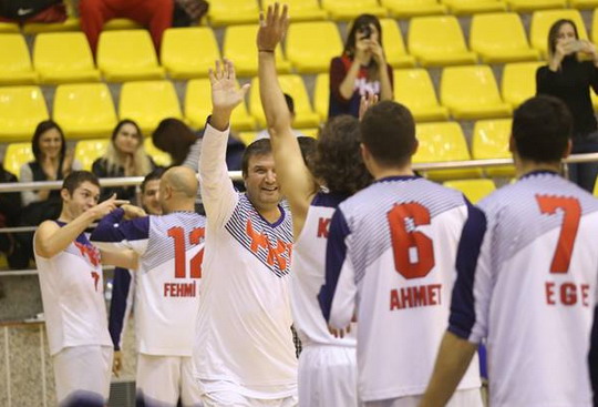 Yapı Kredi Erkek Basketbol Takımı yine galibiyetle başladı...