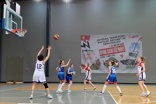 Bursa Bölge Kadın Basketbol takımımız Şampiyon...