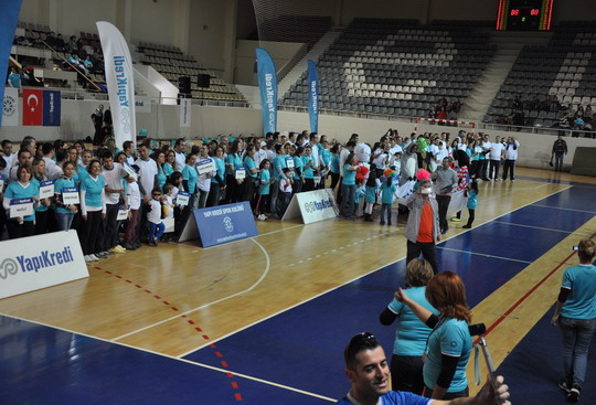 Yapı Kredi Bölge Spor Şenliği’nin 20’ncisini İzmir’de tamamladık...