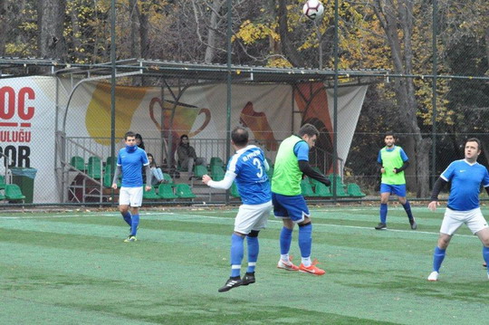 Yapı Kredi İstanbul Bölge Futbol Turnuvası’nda Yarı Final heyecanı başladı.