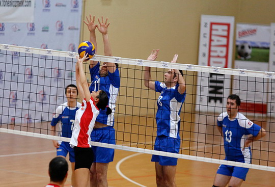 “Voleybol”da çifte galibiyet...