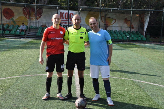 BizClub Futbol Turnuvasında ilk aşama grupları tamamlandı.