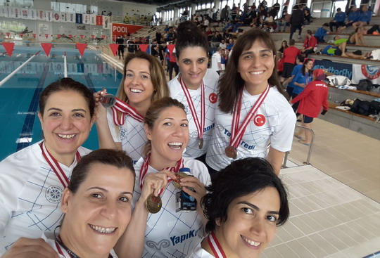 VKV Koç Lisesi’nde gerçekleşen 29. Koç Topluluğu Spor Şenliği Yüzme Yarışları’nda yüzücülerimiz fırtına gibi esti!