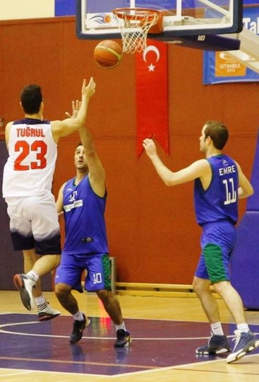 Yapı Kredi Erkek Basketbol Takımı CBL’de İkinci galibiyetini aldı...
