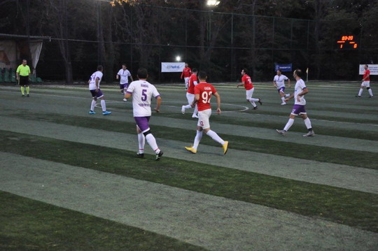 BizClub Futbol Turnuvasında ilk aşama grupları tamamlandı.