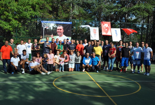 Soner Barutçuoğlu anısına düzenlenen 3'üncü Streetball Turnuvası tamamlandı...