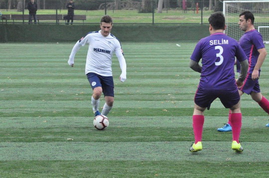 Yapı Kredi İstanbul Bölge Futbol Turnuvası’nda Yarı Final heyecanı başladı.