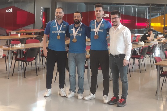 Satranç Takımımızdan büyük başarı!