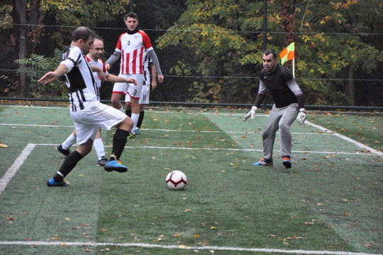 Futbol turnuvasında gruplardaki sıralamalar netleşiyor.