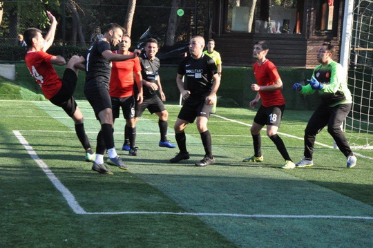 BizClub Futbol Turnuvasında 7. hafta maçları tamamlanırken “Bölgelerarası Cumhuriyet Kupası”  başlıyor.