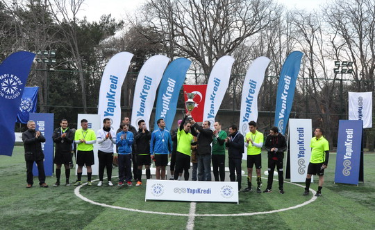 Futbol Turnuvası Şampiyonu Bilişim Teknolojileri ve Operasyon Yönetimi Takımı!