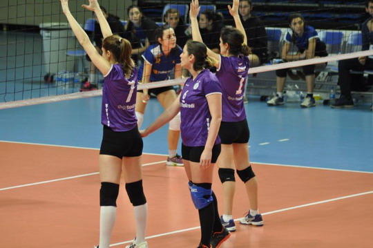 Kadın Voleybol Takımımız Bir Kez Daha Şampiyon...