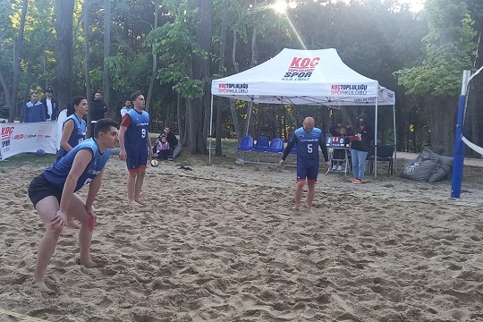 İstanbul Bölge Plaj Voleybolu Takımımız şampiyon oldu!