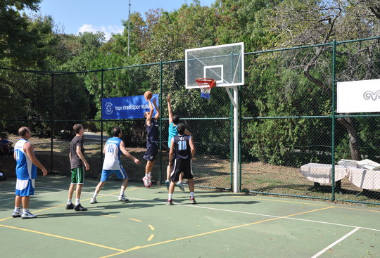 Soner Barutçuoğlu anısına düzenlenen 3'üncü Streetball Turnuvası tamamlandı...