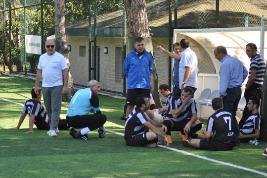 Futbol Turnuvası ikinci hafta maçlarında sürpriz sonuçlar...