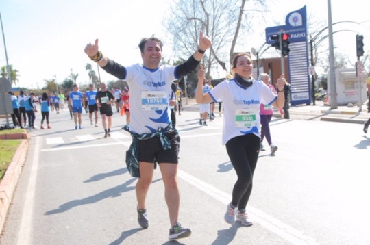 2020 Uluslararası Runatolia Maratonunda İyilik Peşinde Koştuk.
