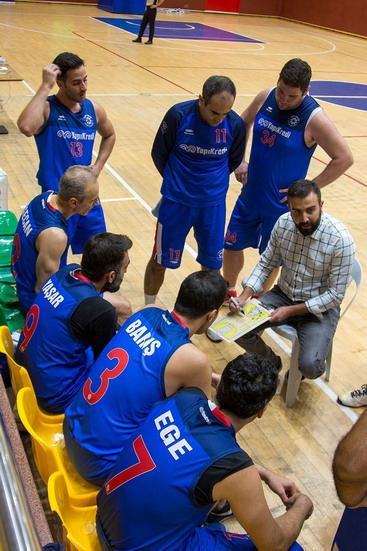 Erkek Basketbol Takımımız CBL'e galibiyetle başladı.