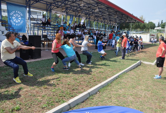 Yapı Kredi Bölge Spor Şenliği’nin 14'üncüsü Adana'daydı...