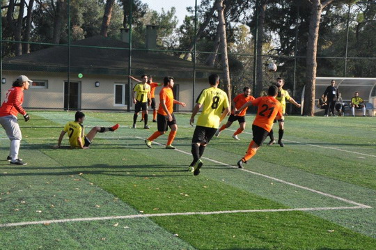 BizClub İstanbul Futbol Turnuvasında Final Heyecanı