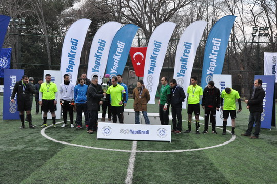 Futbol Turnuvası Şampiyonu Bilişim Teknolojileri ve Operasyon Yönetimi Takımı!