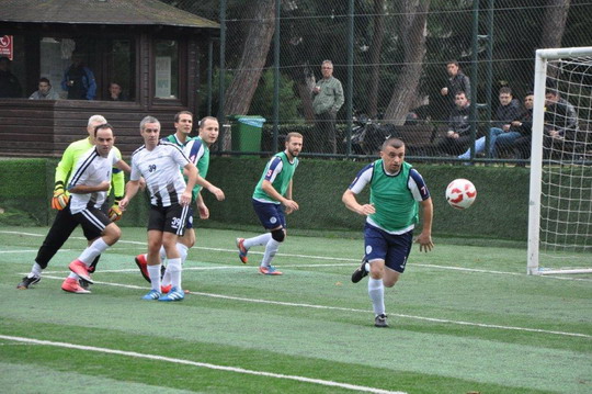 Futbol turnuvasında YKB CUP ve YKB LİG İkinci tur heyecanı başladı.