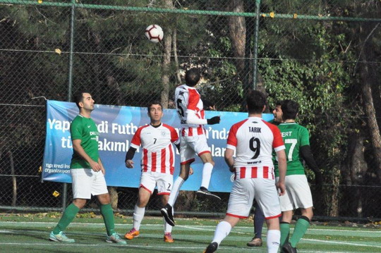 Yapı Kredi İstanbul Bölge Futbol Turnuvası’nda Yarı Final heyecanı başladı.